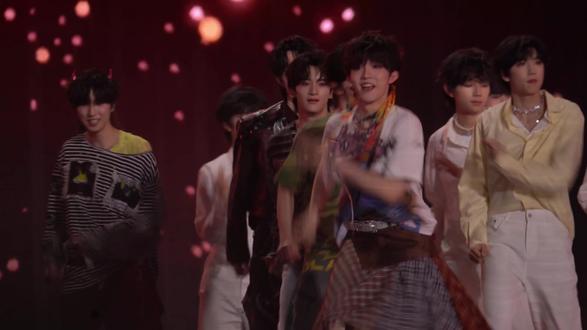 王橹杰三个月时间形成一个习惯 所以三年时间更改不了了对吗#新音 #上🔥门 #时代峰峻 #橹穆#绝配