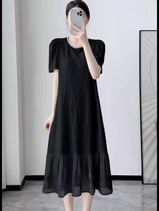 2025夏季新款显瘦长款过膝赫本风黑色简约蕾丝拼接直筒连衣裙女#新款连衣裙优雅时尚大方 #爆款热卖中 #连衣裙 #显瘦连衣裙 #好物推荐🔥