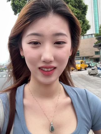 每天化妆打扮一下老带劲了