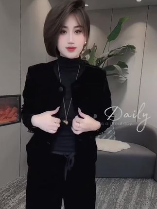 #张予曦毕雯珺真拍了红裙抱 #深情眼 #张予曦 #毕雯珺