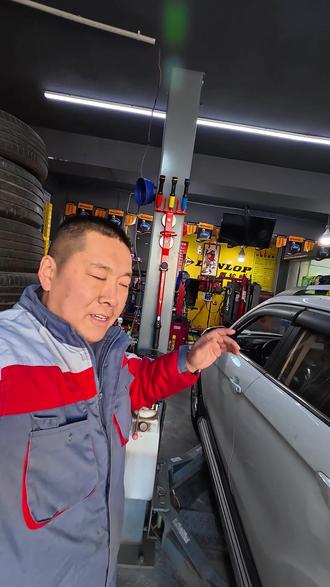 长安cs 35更换4条赛轮轮胎,年底出行一定检查轮胎安全!#更换轮胎 #汽车维修 #换胎补胎 #换车胎 #赛轮轮胎