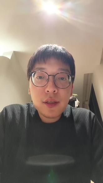 新手怎么盘核桃,才能红润,手套,刷子,怎么用?#核桃 #文玩 #文玩小白 #文玩刷 #核桃打底