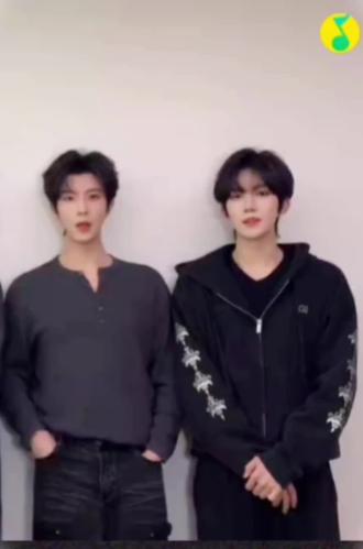 #黄星邱鼎杰#我应该去爱你