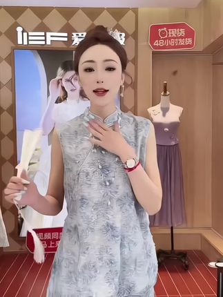 不被定义,活出自我,你的美由你做主#新中式穿搭 #女装穿搭 #套装两件套