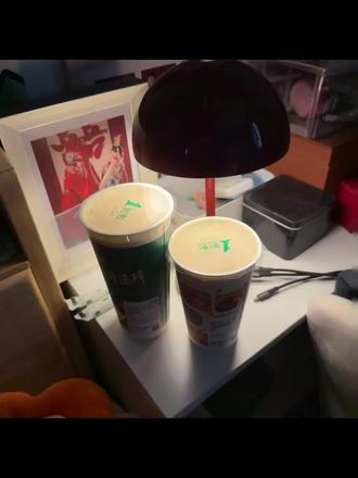 毫不吝啬的嘴巴
崽崽:爸爸不在的时候,羊水都是凉凉甜甜的
#来过来尝尝这个