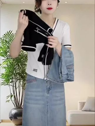 短款V领显瘦短袖t恤女士夏季薄款冰丝上衣小个子减龄百搭修身开衫