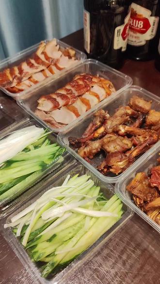 一个人出差的夜晚#美食分享 #夜宵 #夜宵吃什么 #啤酒🍺