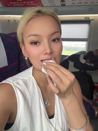 拍了燃燃饮的姐妹进粉丝群 记得多吃肉会更快