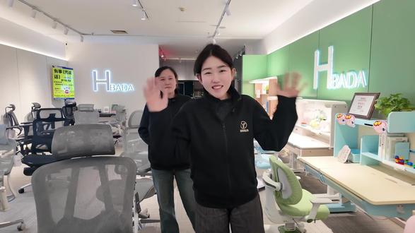 青少年如何选椅子呢?#大连儿童桌椅 #黑白调儿童桌椅 #大连黑白调 #爱果乐 #爱果乐儿童学习桌椅