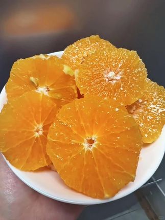 爱媛果冻橙上市啦,它有多好吃真的不用多说!果肉巨嫩 真的像在吃果冻一样!八分甜两分酸 真的巨好吃#爱媛38号果冻橙 #果冻橙 #橙子 #新鲜应季水果 #快来一起尝个鲜