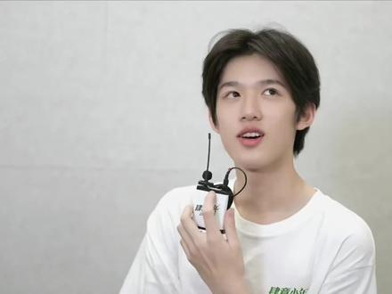 瑞瑞,和小官友谊久久🥰
#向全世界安利 #友谊 #友情 #张函瑞 #官俊臣
@抖音小助手 @抖音创作小助手 @抖音创作灵感 @抖音AI资讯 @DOU+小助手 @DOU+上热门