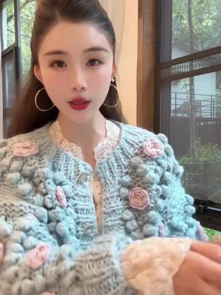 #时尚穿搭 #仙女必备 #高级感穿搭 【现货秒发】春秋冬新品重工刺绣蕾丝单排扣开衫#穿搭 #品质女装 @DOU+小助手