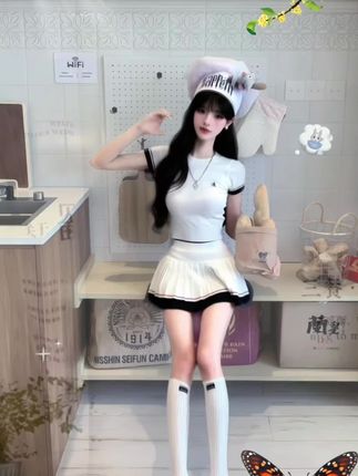 0.53 复制打开抖音,看看【7𝒖的作品】# 穿搭 # 甜辣妹 # 拿捏穿搭公式 https://v.douyin.com/bfIjQcHv-ZE/ f@O.kp nqe:/ 03/11