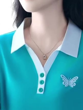 田姐好物推荐在橱窗。秋季新款啄木鸟纯棉长袖翻领女秋装女上衣。