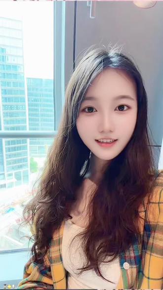 新加坡留学新生落地支付避坑指南✨
刚落地不懂付钱真的处处踩坑!
真实本地攻略:
▪️Visa/Master卡全能通用(提前开境外支付)
▪️银联只取现,小摊刷不了
▪️微信支付宝仅限机场/大商场可用
▪️常备500-1000新现金应急
新生万能搭配:全币种卡+小额现金
办下本地银行卡,生活直接躺平✅
#新加坡留学 #新加坡新生攻略 #新加坡支付方式 #留学避坑