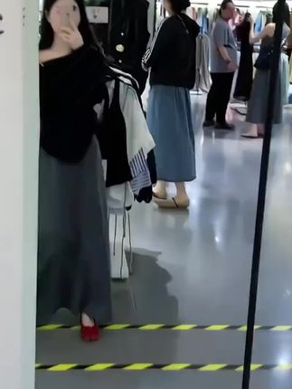 #露肩上衣 #长袖上衣 #高腰半身裙 #半身裙套装 #韩系穿搭