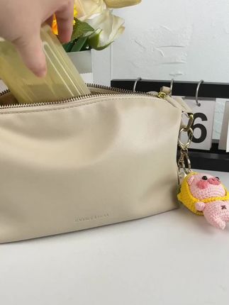 大数据快把这条视频推给1至6岁的宝妈们,给宝宝买训练筷一定要买这种便宜又好用的,优可倍家的虎口训练筷 优可倍儿童学习筷ppsu专用餐具婴幼儿1-6岁宝宝吃饭练习训练筷子
