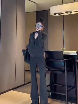秋季网红爆款休闲运动套装女修身连帽开衫阔腿裤时尚两件套卫衣@DOU+小助手