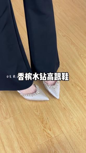 不磨脚不累脚真的舒服~ #高跟鞋 #婚鞋 #美鞋分享
