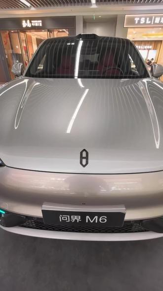 问界M6,前备箱打开也很有意思啊!#问界M6 #智享车生活 #又被问界圈粉了 #鸿蒙智行 #问界M6小订权益