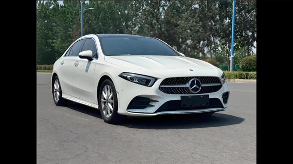 #汽车维修保养
⭐奔驰A200L常规保养与状态检查。