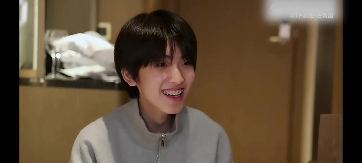 “你要好好爱你自己”#左奇函 #生日快乐