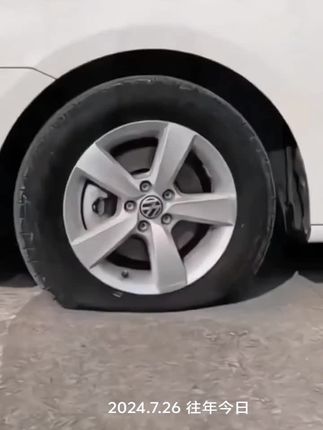 自己也可以检测胎压咯。#汽车好物推荐