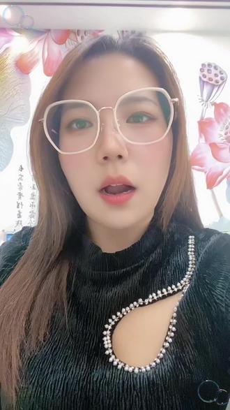中考二模难度 熬过凌晨的灯火,刷过成堆的习题
那些默默沉淀的时光,全都是上岸的底气
别迷茫别慌张,稳住节奏稳步前行
盛夏终有喜讯来,奔赴心仪好高中!#中考#中考倒计时