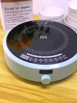 SUPOPA苏泊电磁炉家用款小型迷你圆形炒菜锅电池炉灶套装全套带锅#家用厨房小型电磁炉#小巧时尚#一炉多用#大火猛炒#厨房小家电 。