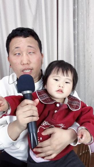 独自带娃的心酸与狼狈月亮。你不会懂。只有经历的人才会懂。#盲人单亲爸爸。#用灵魂歌唱。
