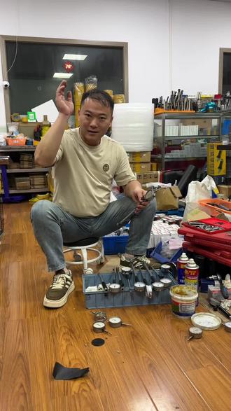 维修内径百分表,杠杆百分表、杠杆千分表,卡尺、数显、带表都可以修,修理各种杠杆表#cnc加工中心 #龙门加工中心 #cnc编程 #非标自动化@速铣机械加工(顺哥) @小孟- CNC下乡 @MC张五轴加工 @阿星CNC科技(全国批量件加工) @涛哥干机械