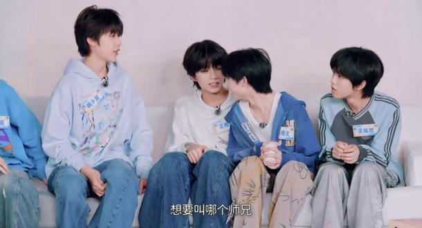 #橹穆 这个族综大事很妙啊ദ്ദിᵔ.˛.ᵔ₎✧