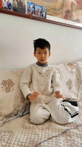 #家有萌娃 #魔术表演 #揭秘魔术 @抖音创作小助手