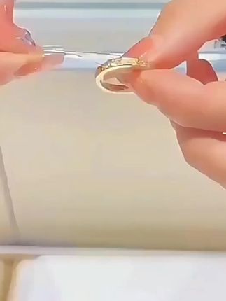 钛钢戒指 不掉色钛钢素圈碎冰冰细戒指女小众高级气质百搭情侣戒@DOU+小助手