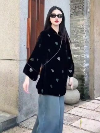 #2025秋季新款新中式时尚洋气复古中国风气质两件套#高级感穿搭 #今年最流行穿搭 #显瘦遮肉 #洋气百搭