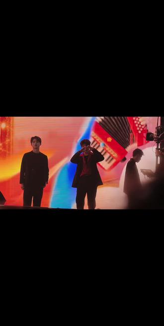 午夜恰恰已经在手机里恰了八天了,再来看看#柯淳少爷在准备的时候跟海底世界比❤️,一秒进入状态,真的太爱看了#我担秒了全世界#黎明前他会归来#金子阳