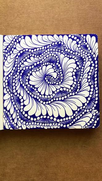 像小时候画圈圈一样,别着急!种一朵会呼吸的蓝花#解压#治愈系 #禅绕画基础图样 #创作者中心 #创作灵感