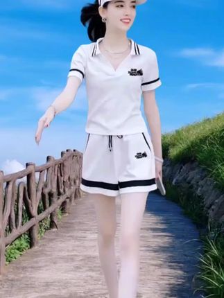 #夏季穿搭 #运动穿搭 #休闲减龄穿搭 #时尚减龄穿搭 #减龄显瘦穿搭 @DOU+小助手