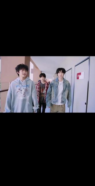 aiya其实自律的苏新皓师兄是个起床困难户🤭#苏新皓#族综#张桂源#左奇函#张奕然