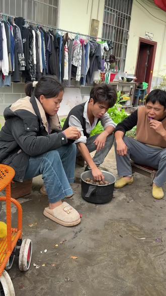 这个洗衣粉吃太多养不起了#上热门#看一遍笑一遍笑得肚子疼