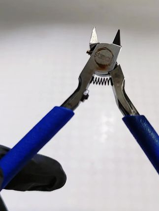 司特力防锈油,真好用,一点点可以保养自己心爱的剪钳,可以点左下角购买@司特力stedi五金旗舰店 #高达代工 #模型制作 #司特力防锈油 #防锈油 #好物推荐🔥