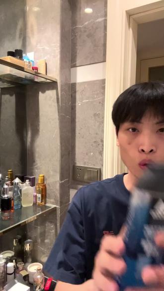 阿迪达斯冰点沐浴露竟然也有大羊毛了#阿迪达斯三合一沐浴露 #阿迪达斯沐浴露 #阿迪达斯男士沐浴露 #洗护用品自用分享 #adidas沐浴露
