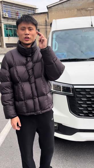 给上汽大通安排一套360全景,湘阴县汽车升级改造,#汽车升级改装 #大屏导航安装 #日常拍车 #汽车升级