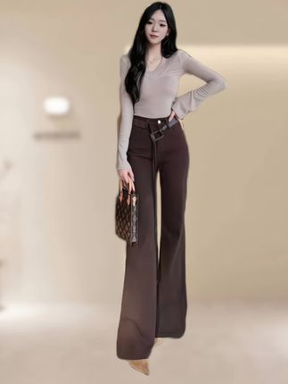 美拉德棕色中高腰微喇牛仔裤女秋季美式修身显瘦直筒喇叭马蹄裤潮#高级感穿搭 #穿出大长腿 #牛仔裤穿搭 #百搭神裤 #我要上热门