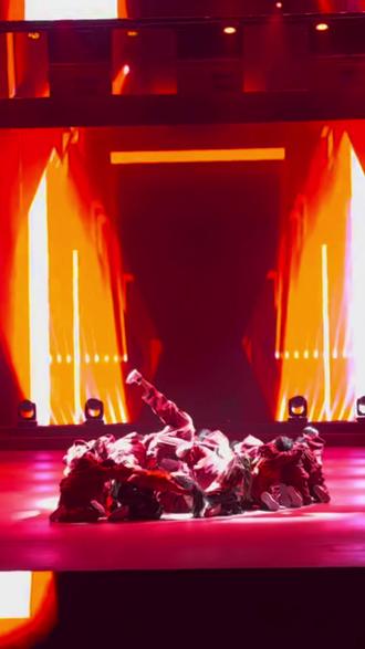 有注意到我们的吗?#鄄城县春晚 #FTB街舞 #鄄城ftb街舞 #鄄城街舞