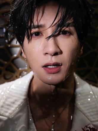 #AI被泼懵了 #随变ai随便玩 #抖音ai创作 #薛之谦