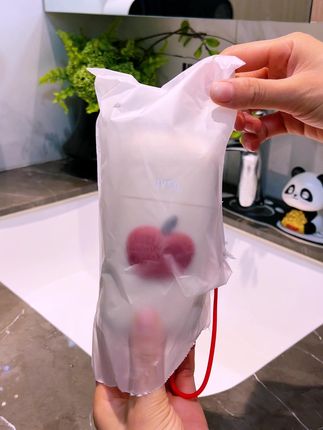 带娃出门住酒店带上自己的洗漱套装,收纳盒还能秒变漱口杯,干净卫生,用起来也安心! #旅行 #折叠牙刷 #出差旅行必备 #好物分享