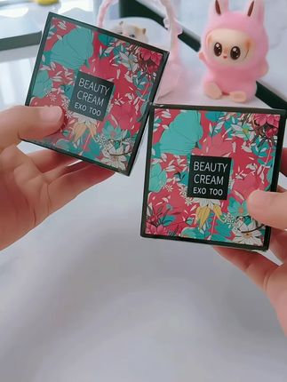 口红可以不买,但是这个#蘑菇头气垫 真的瞒着老公也要买。#自用好物推荐 #蘑菇头气垫bb霜 #送女生礼物 #好物推荐🔥