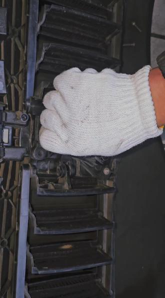 宝马百叶窗故障#宝马发动机灯亮 #宝马百叶窗故障