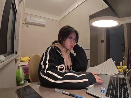 八年级下学期才真正是成绩大洗牌的时候,抓住寒假机会#寒假学习打卡 #八年级 #初中学习资料 #初中生 #学霸秘籍